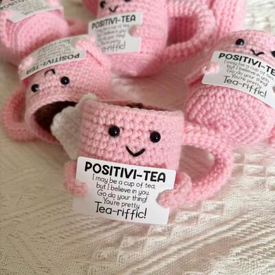 Un buen precio. Enfermería de crochet hecha a mano Pato Amigurumi Muñeca de apoyo positivo Juguete artificial para Pascua Año Nuevo Navidad Graduación en línea