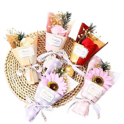 Un buen precio. Mini ramo moderno minimalista, flor de jabón, Mini ramo de flores secas, recuerdo creativo para invitados de boda, regalo de decoración navideña en línea