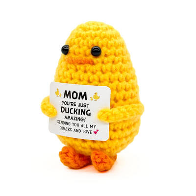 Un buen precio. Pato positivo crochetado a mano Pato de algodón lindo Expresión de energía positiva Producto de gancho animal terminado en muñeca de papa en línea