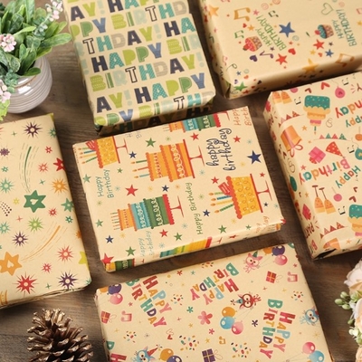 Un buen precio. El papel de regalo del papel de Kraft cubre 85gsm para el envoltorio para regalos de la fiesta de cumpleaños en línea