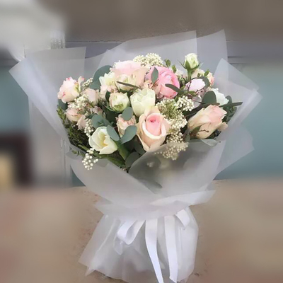 Un buen precio. Película semitransparente de Wrapping Paper Roll del florista de OPP los 60cmX20m para la decoración en línea