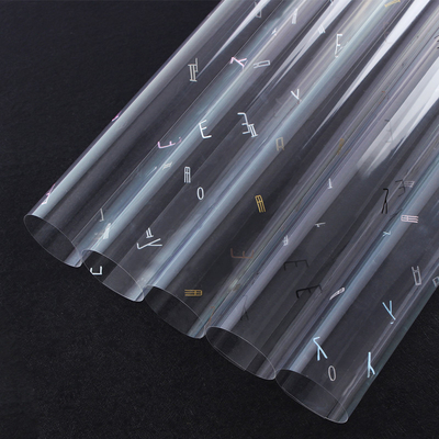 Un buen precio. El papel de embalaje transparente impermeable de la flor imprimió de papel de embalaje de los 6m en línea